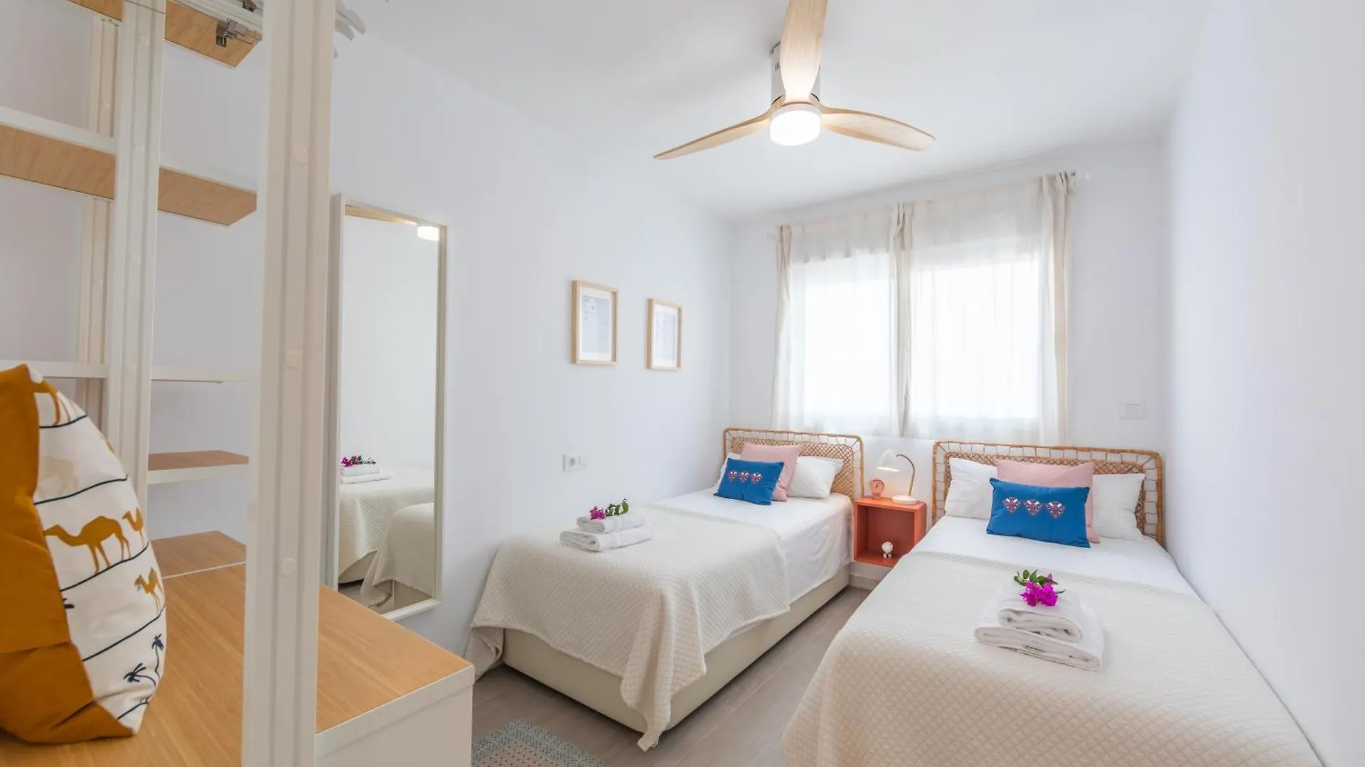 Appartement Stunning Views, Terrace, Pool, Wifi & Near Centre à Tarifa