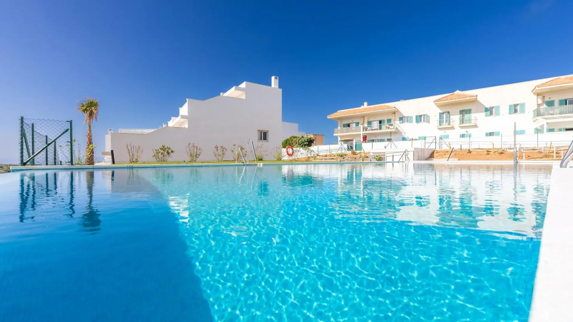 Stunning Views, Terrace, Pool, Wifi & Near Centre Apartment Tarifa