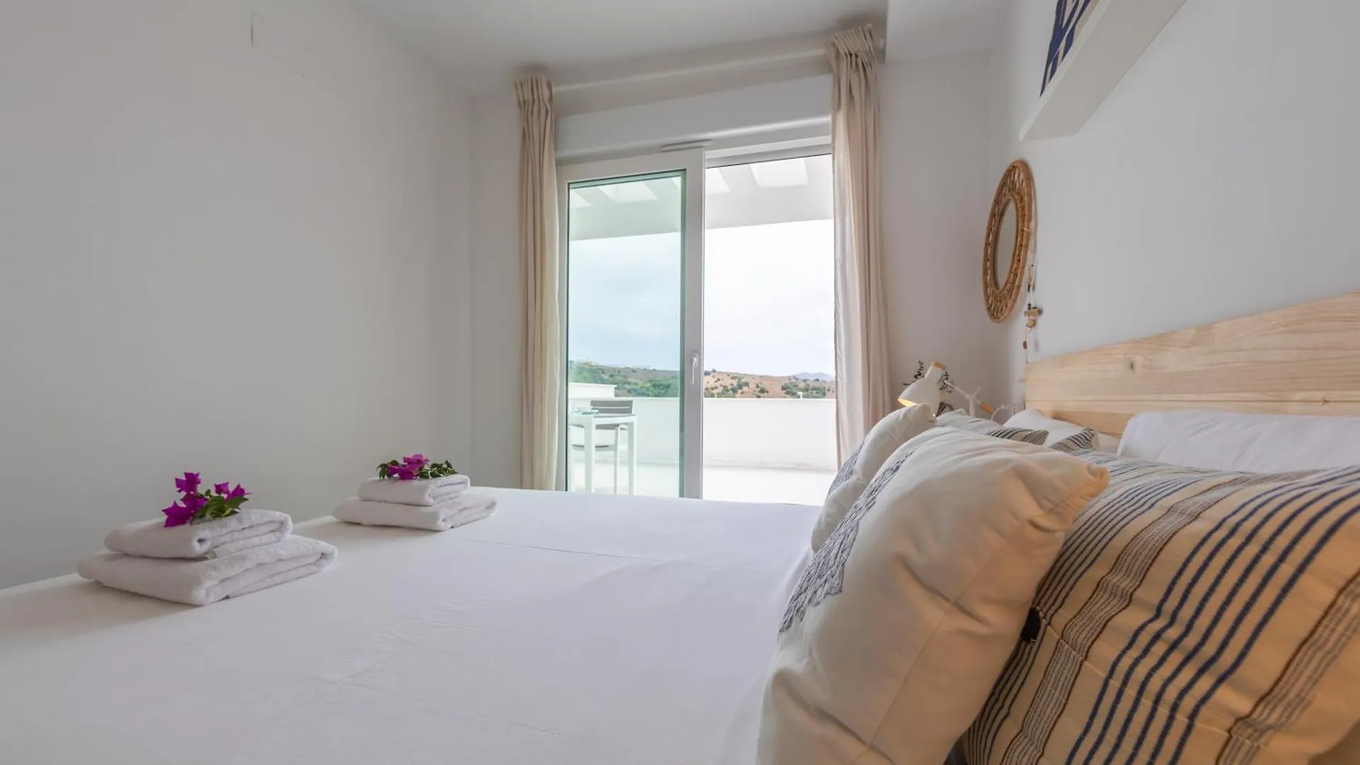 Stunning Views, Terrace, Pool, Wifi & Near Centre Apartment Tarifa